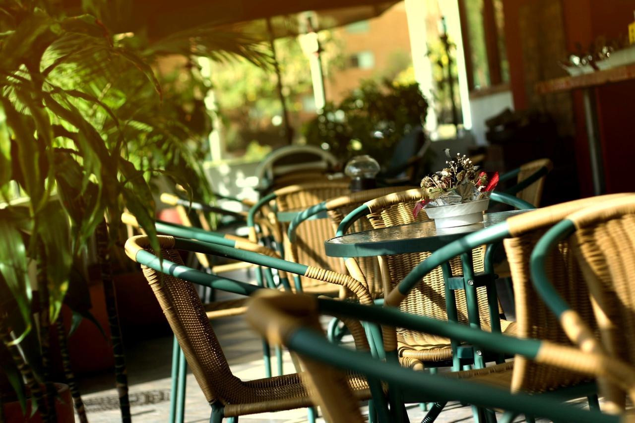 Hotel Charlies Place Bogota Bagian luar foto