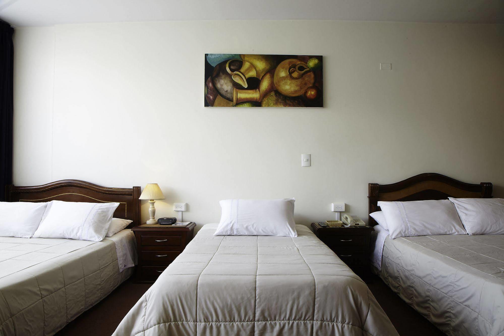Hotel Charlies Place Bogota Bagian luar foto