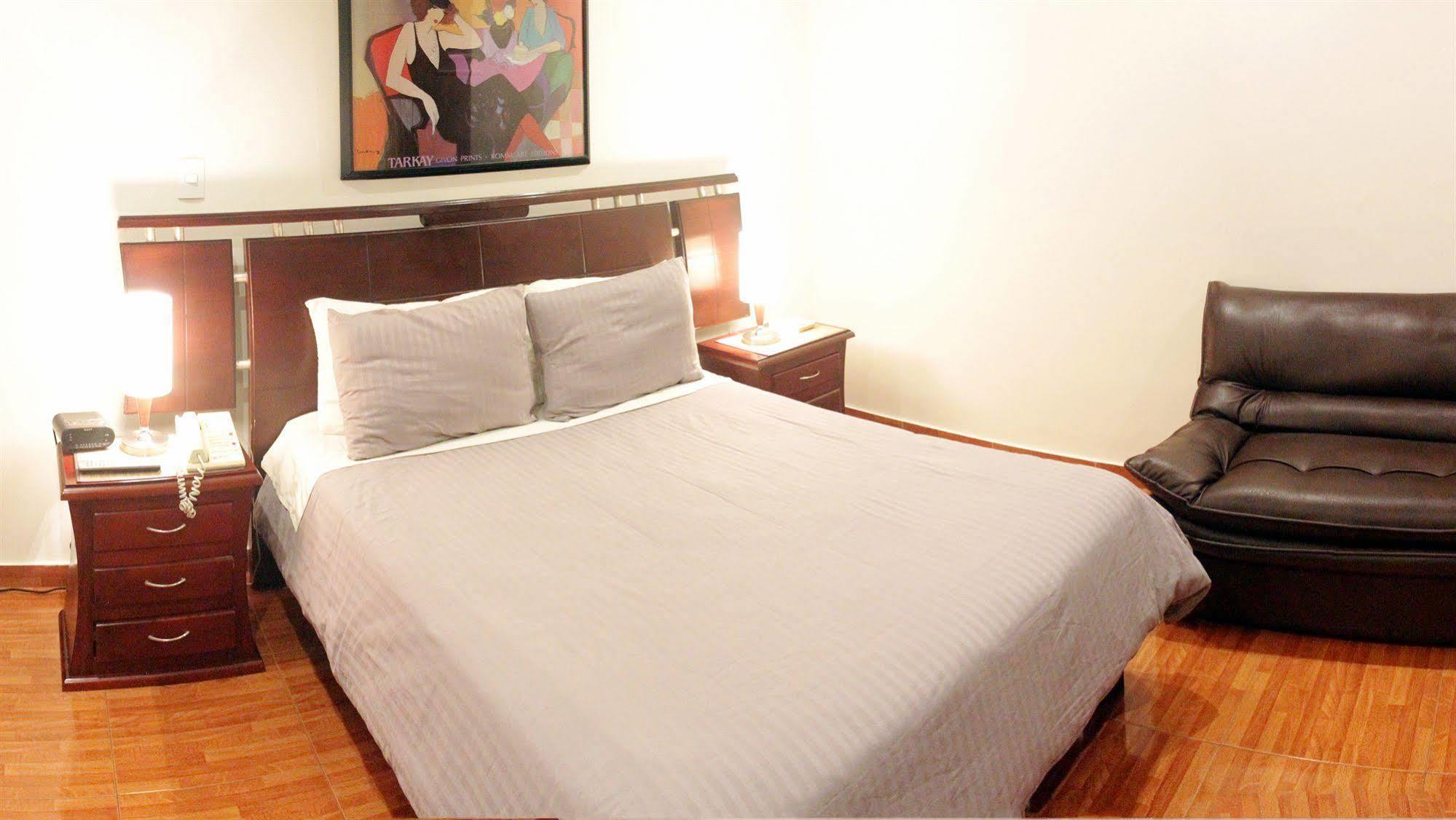 Hotel Charlies Place Bogota Bagian luar foto