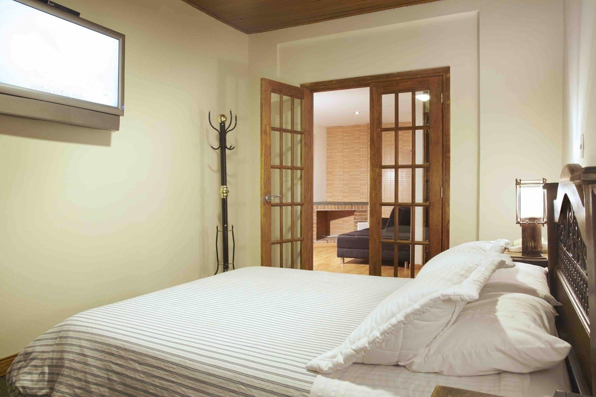 Hotel Charlies Place Bogota Bagian luar foto