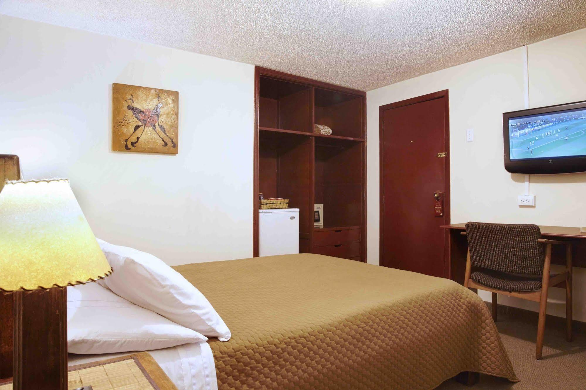 Hotel Charlies Place Bogota Bagian luar foto
