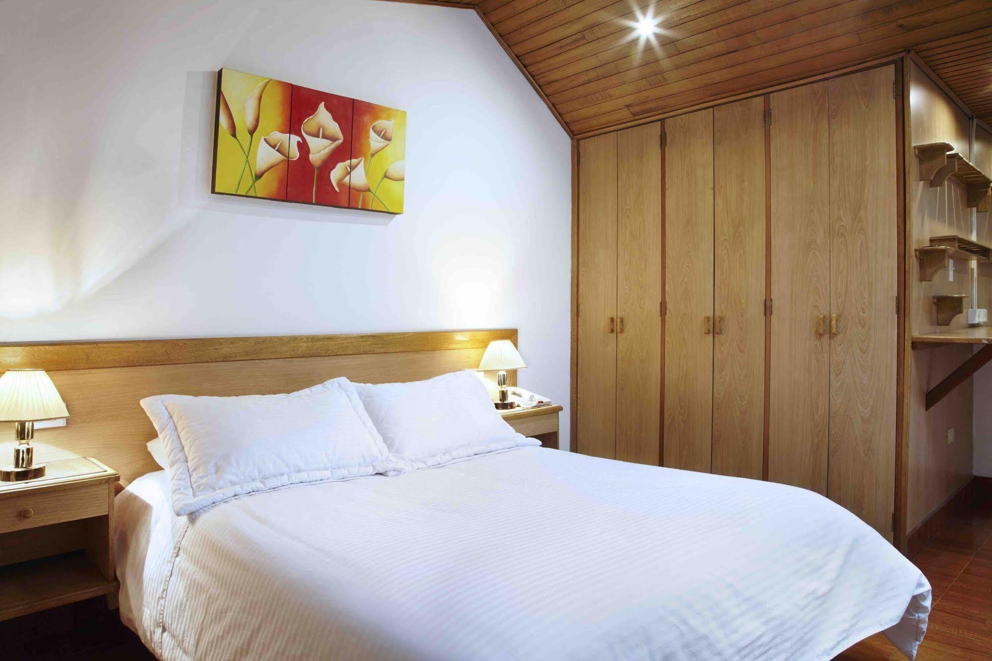 Hotel Charlies Place Bogota Bagian luar foto