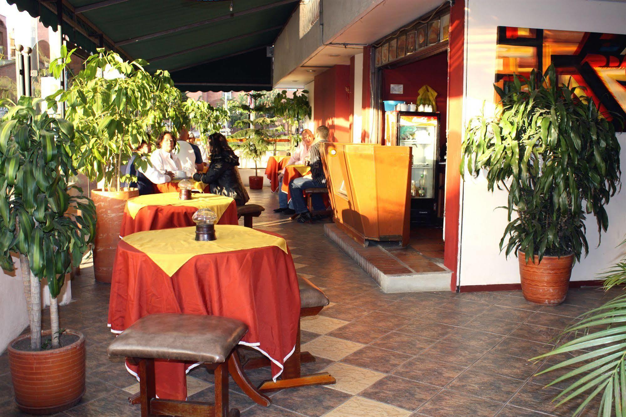 Hotel Charlies Place Bogota Bagian luar foto