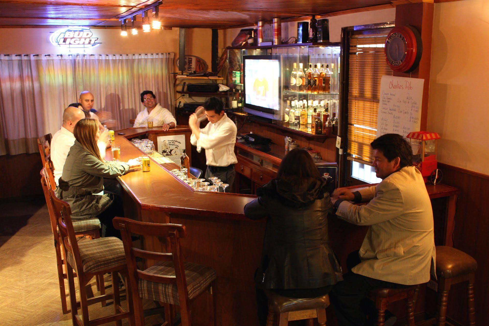 Hotel Charlies Place Bogota Bagian luar foto